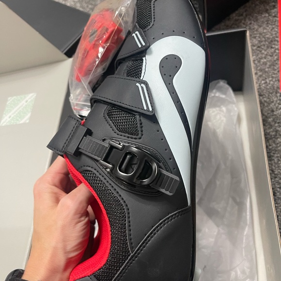 Peloton size 46/12 shoes - Picture 2 of 6